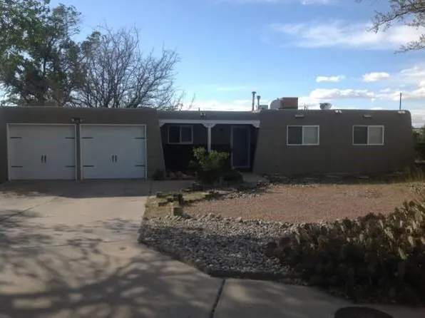 12417 Grand Ct NE, Albuquerque, NM 87123