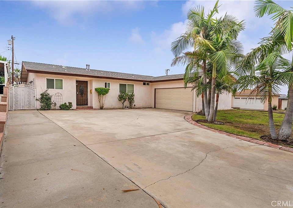 1st image of 8935 Camulos Ave