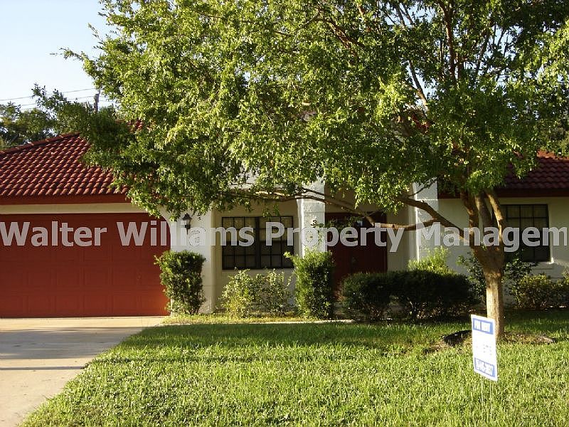 1st image of 3 Blackthorn Ct
