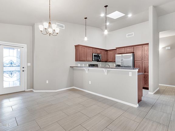 5th image of 14354 Loma Esmeralda Dr
