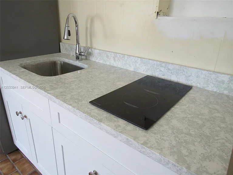 2016 SW 37th Ave #1 — Photo 7