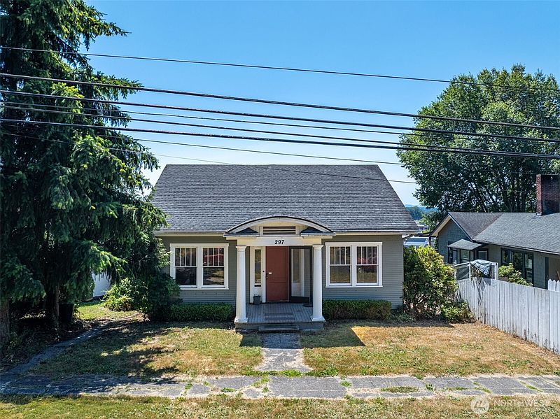 2nd image of 297 NE Washington Avenue