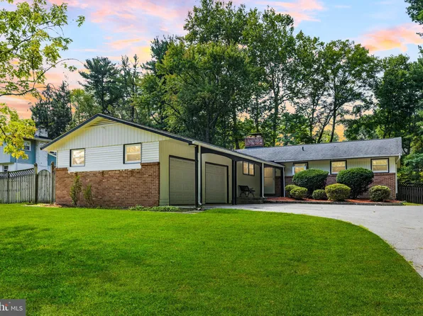 9433 Diamondback Dr, Columbia, MD 21045