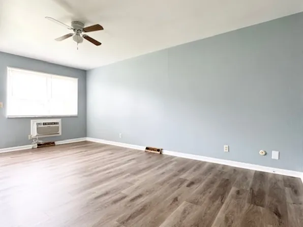 2240 W Laskey Rd, Toledo, OH 43613