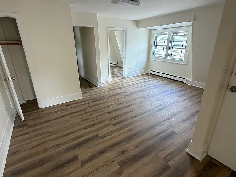 64 N 13th St #3 — Photo 8