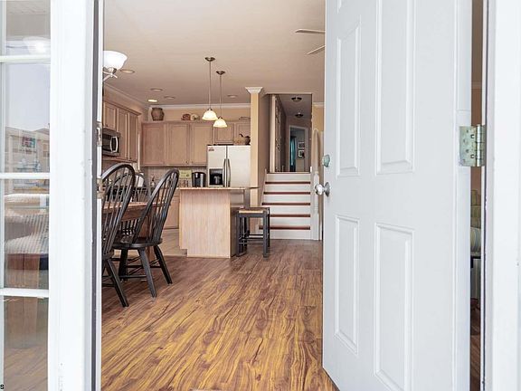 5th image of 3008 Asbury Ave APT 1