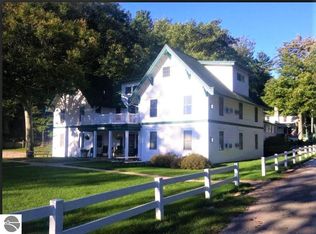 8520 Portage Point Dr UNIT 34, Onekama, MI 49675