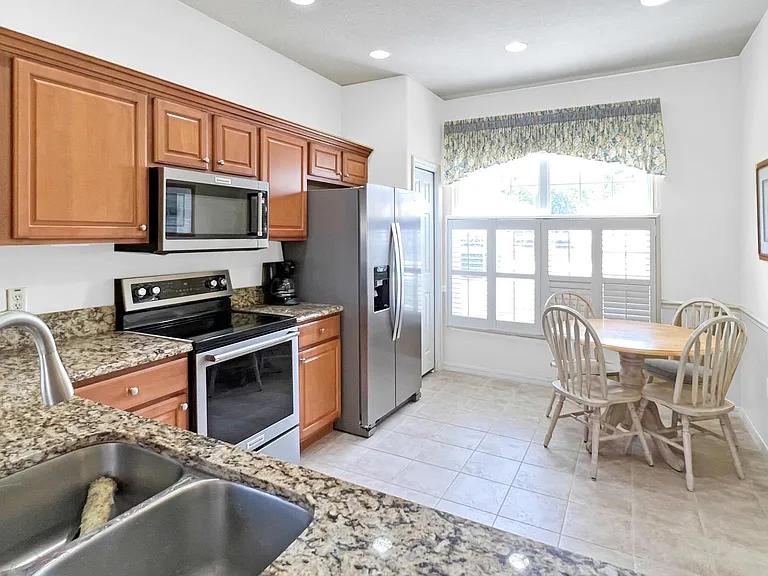 899 W Silver Meadow Loop — Photo 5