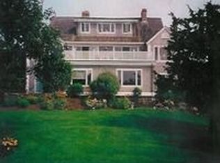 46 Gunning Point Rd APT 3, Falmouth, MA 02540