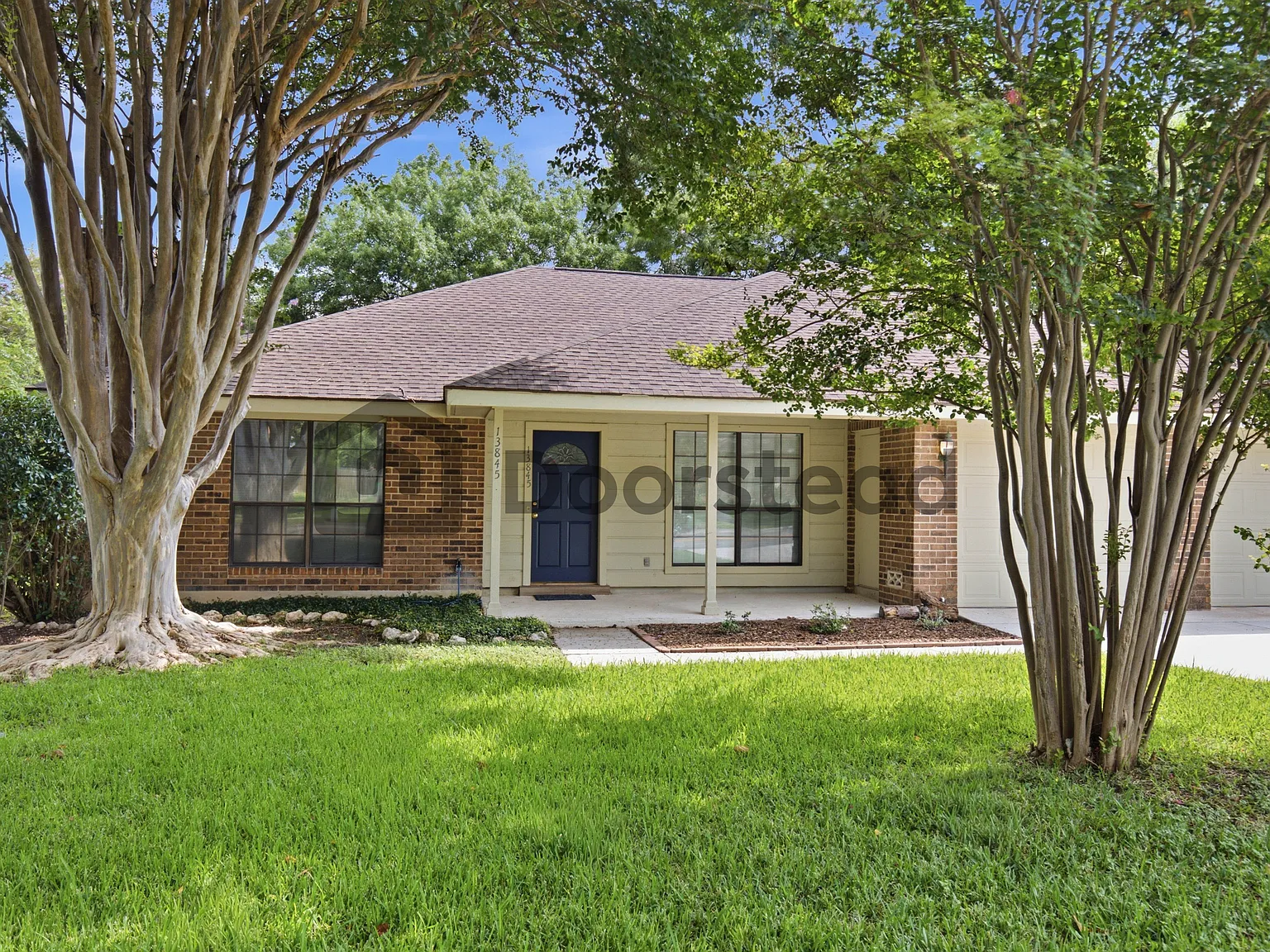 2 bed, 2.0 bath, 1400 sqft, $1,600 — Photo 1