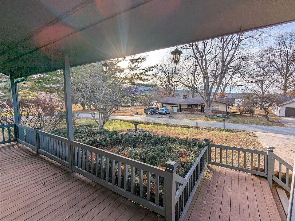 1st image of 292 Hunt Club Circle