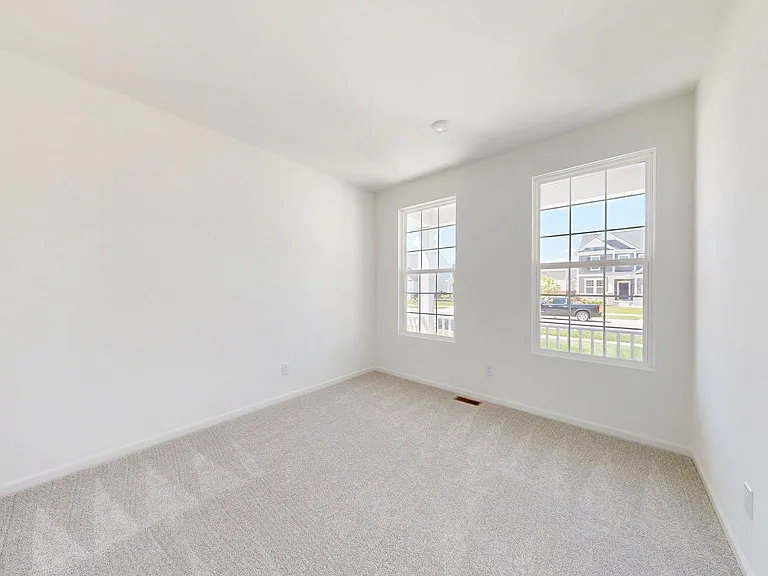 826 Kuss Dr — Photo 6