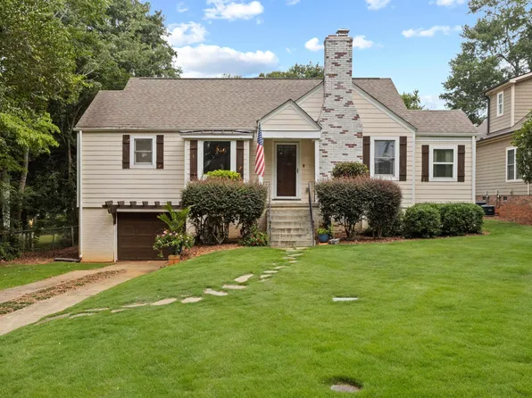 4 Waverly Ct, Greenville, SC 29605