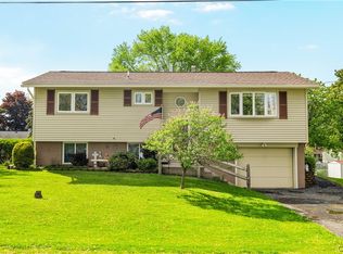 11 Marilyn Dr, Whitesboro, NY 13492