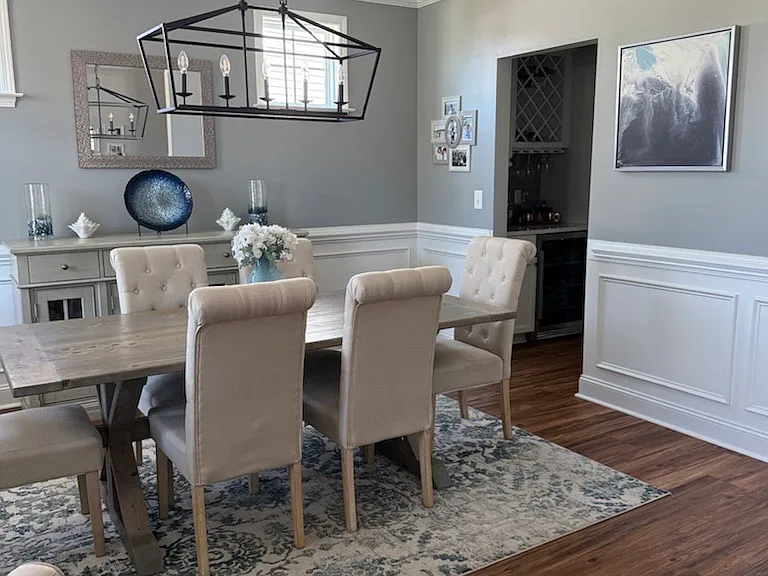 1444 Eastbourne Dr — Photo 4