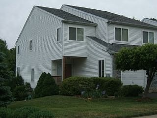 1st image of 300 Lynley Ln
