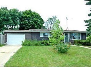 1146 Denver Dr, Carpentersville, IL 60110