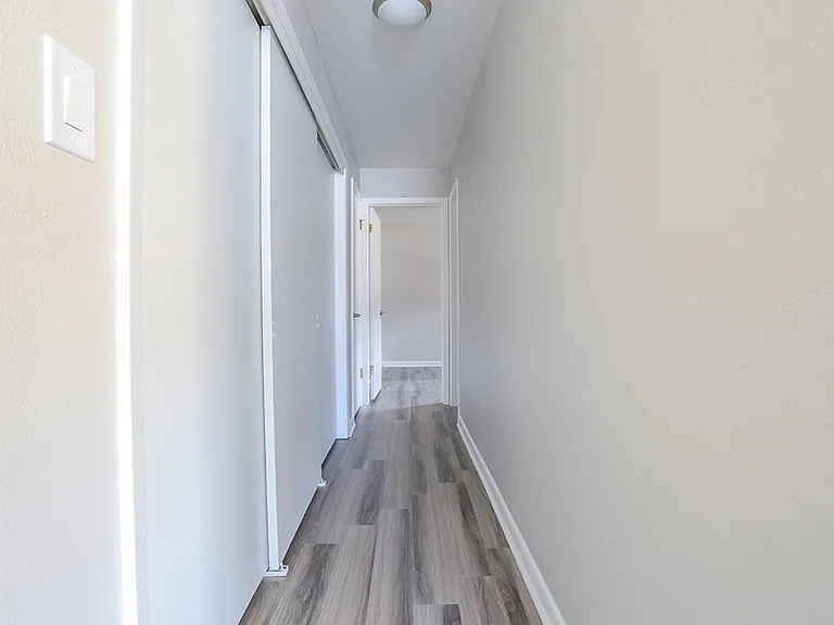 160 S Emerson St — Photo 19