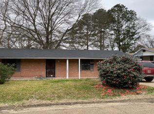 3631 Skyline Dr, Jackson, MS 39213