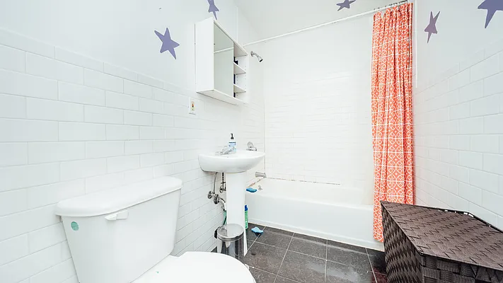 Rented by Nooklyn NYC LLC | media 61