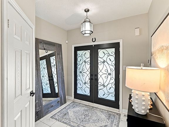 5th image of 37 Swindells St