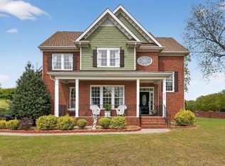 2400 Stewart St, Fuquay Varina, NC 27526