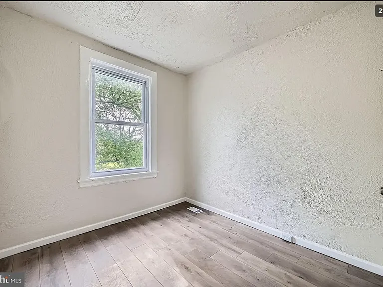 118 N Hilton St — Photo 19