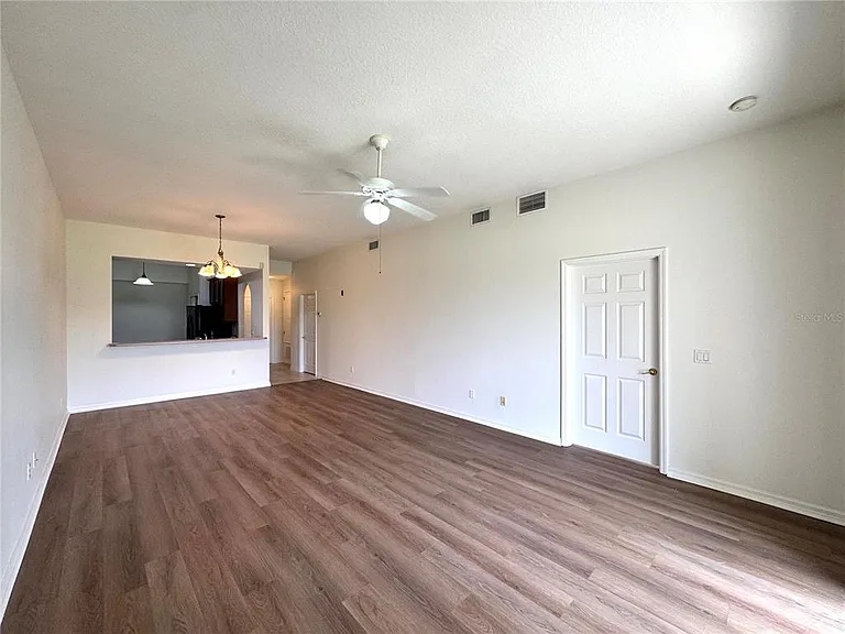 9447 Myrtle Creek Ln #102 — Photo 5