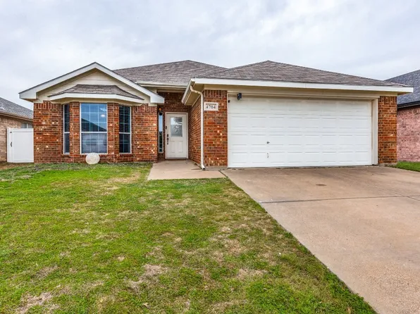 4704 Topaz Ln, Granbury, TX 76049