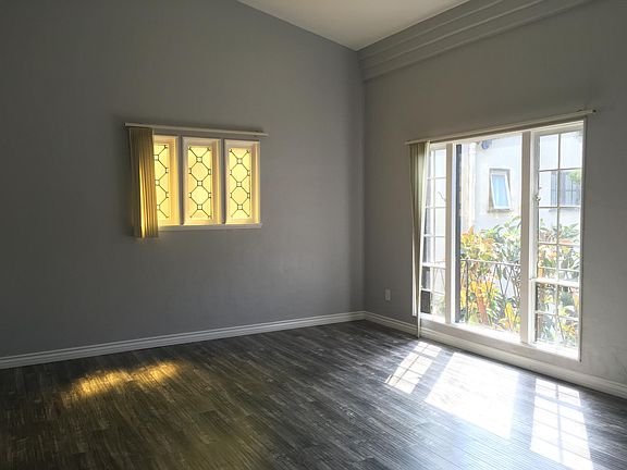 4th image of 114 Roswell Ave APT 3
