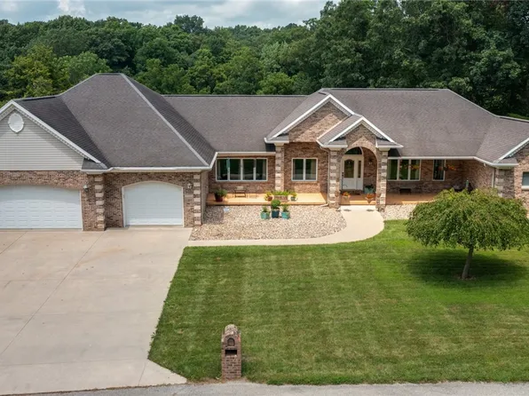 17213 N Deer Creek Dr, Effingham, IL 62401