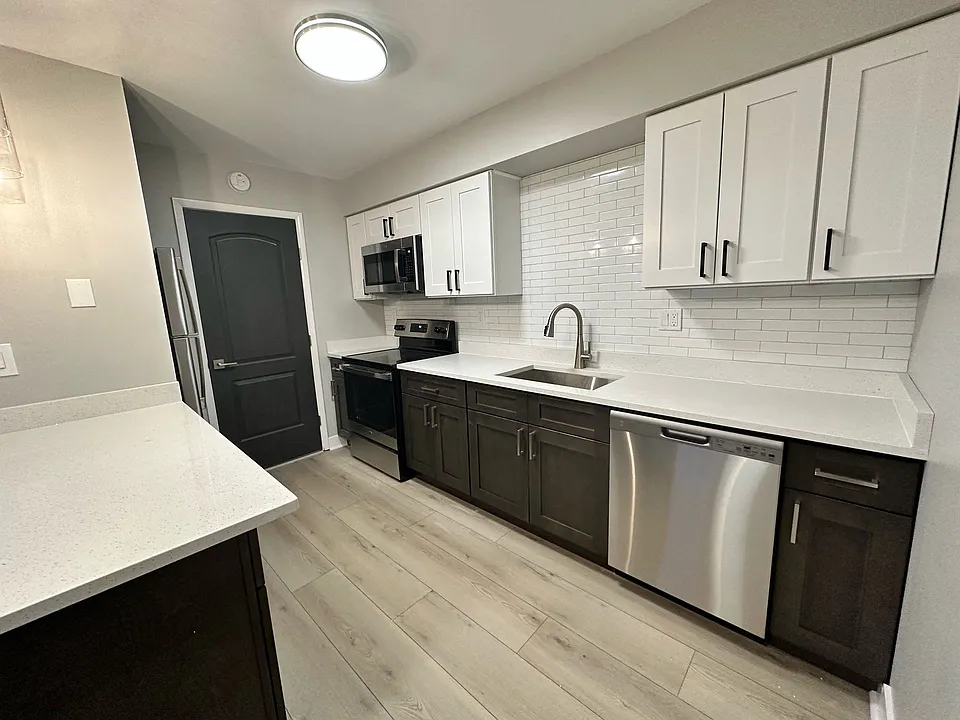 Breckenridge Rockford Apartments