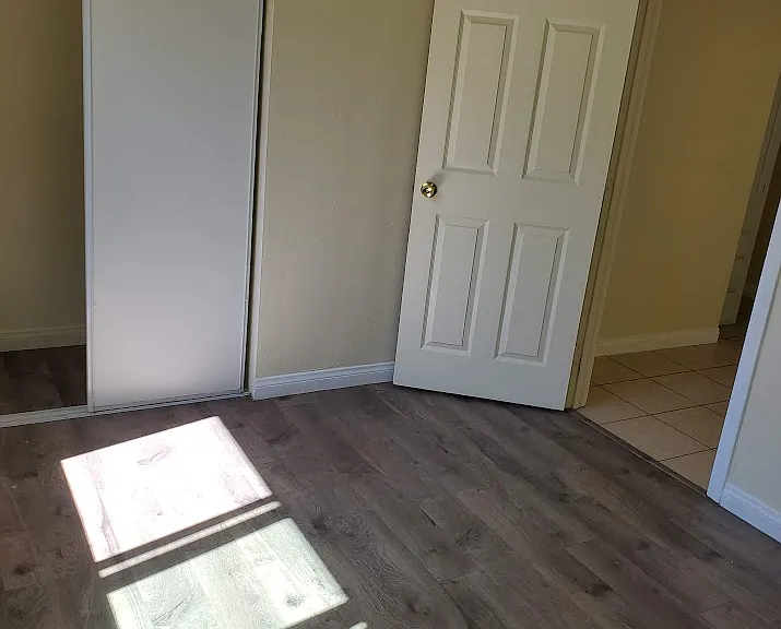 1724 Hampton Ct — Photo 5