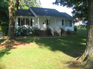 510 N Woodrow St, Fuquay Varina, NC 27526