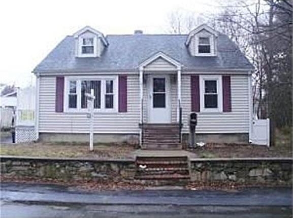 1st image of 10 Bank St