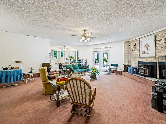 3rd image of 3014 Idlecreek Dr