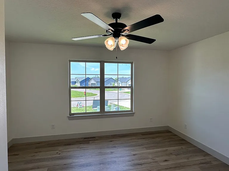 165 Mesa Dr — Photo 51