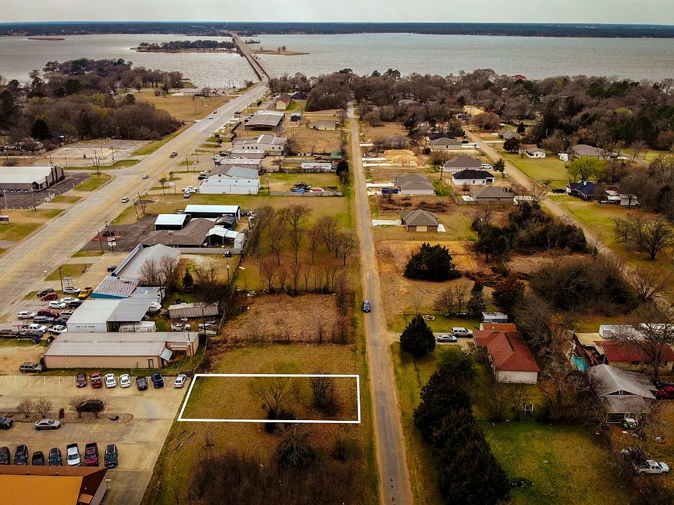 1st image of Loon Bay Dr