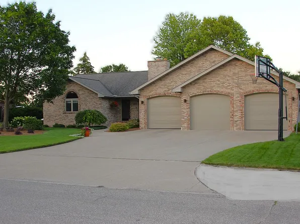 1530 SE Boutell Rd, Essexville, MI 48732