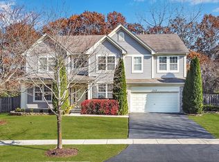 549 Prescott Ln, Gurnee, IL 60031