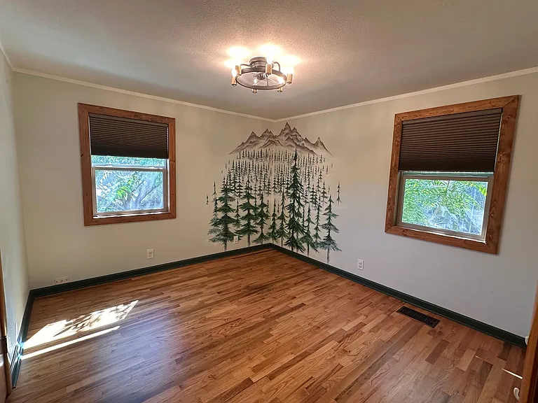 513 SE 12th Dr — Photo 2