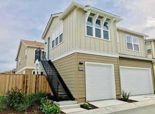 2703 3rd Ave #101, Marina, CA 93933
