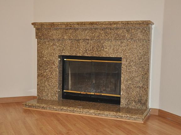 3rd image of 744 Portside Cir