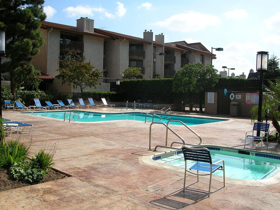 2nd image of 8512 Tuscany Ave APT 418