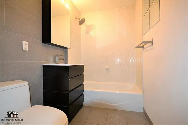 Rented by Bold New York | media 27