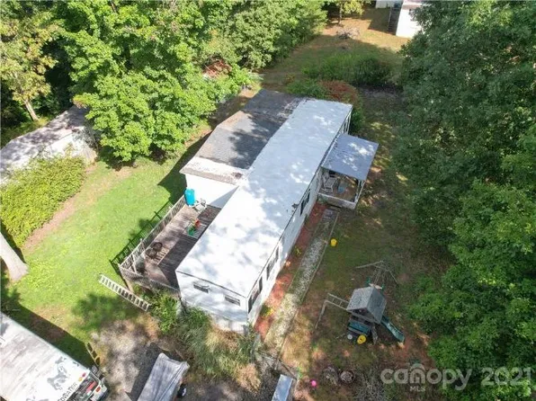 94 Plemmons Dr, Candler, NC 28715