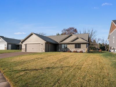 389 Vista Cir, River Falls, WI, 54022