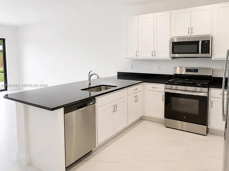 13504 SW Starkissed Ln #0 — Photo 4