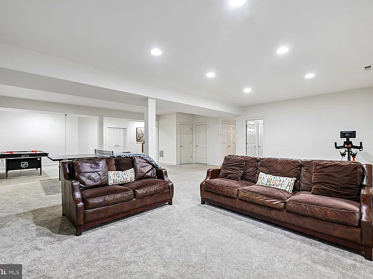 2375 Jawed Pl — Photo 25