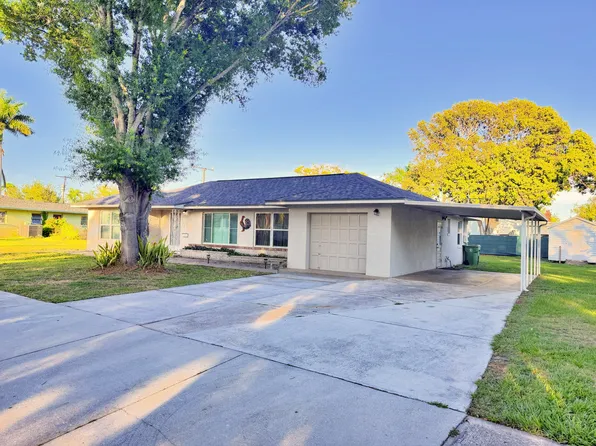 219 Crescent Ct E, Bradenton, FL 34208